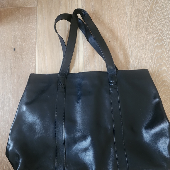 Alfani Handbags - Beautiful Loved Black Leather Double Strapped Alfani Shoulder Tote Bag